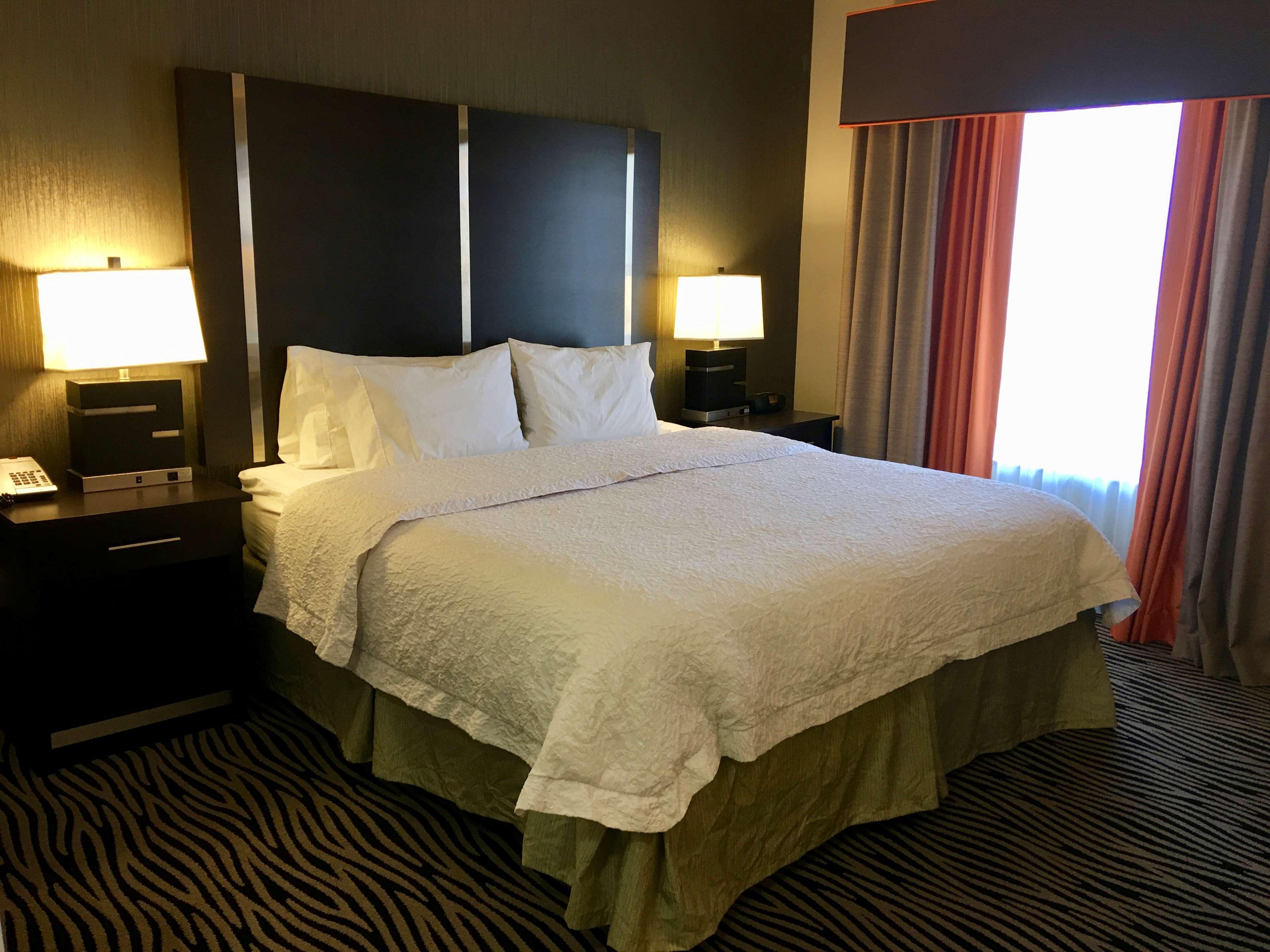 Hampton Inn And Suites Tulsa Central Zewnętrze zdjęcie