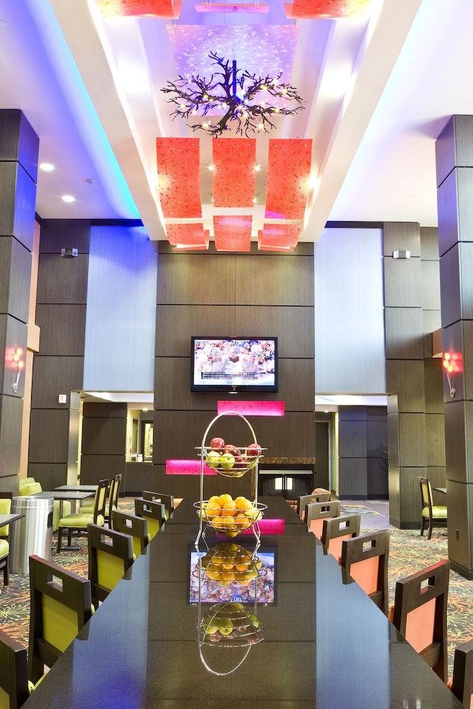 Hampton Inn And Suites Tulsa Central Zewnętrze zdjęcie