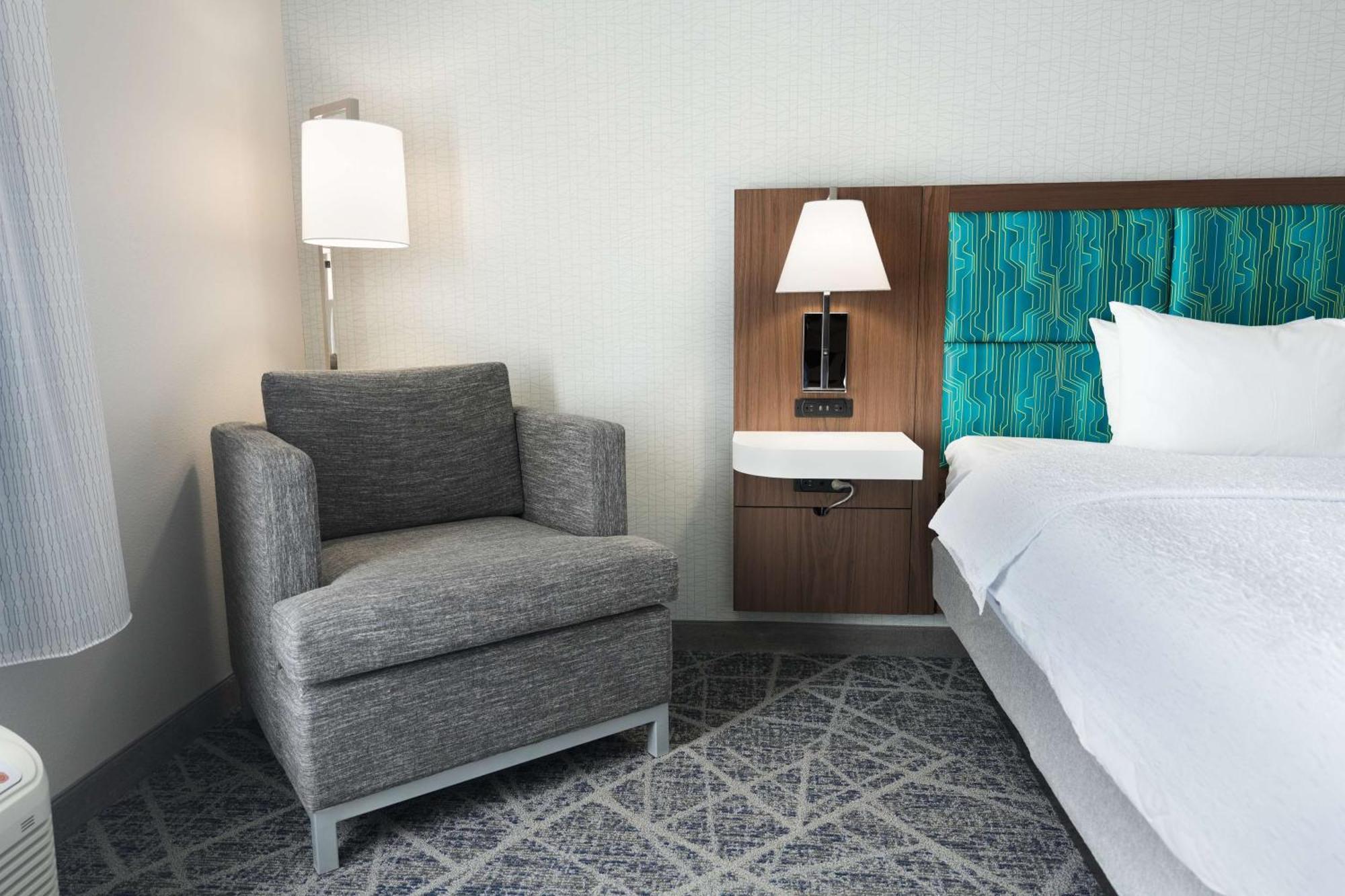 Hampton Inn And Suites Tulsa Central Zewnętrze zdjęcie